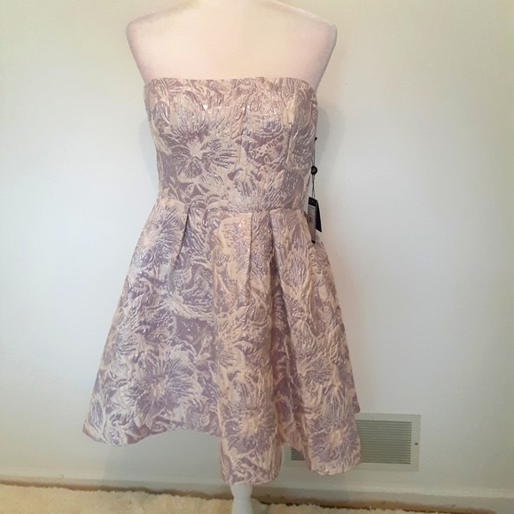 Adrianna Papell Dresses & Skirts - NWT ADRIANNA PAPELL FORMAL DRESS